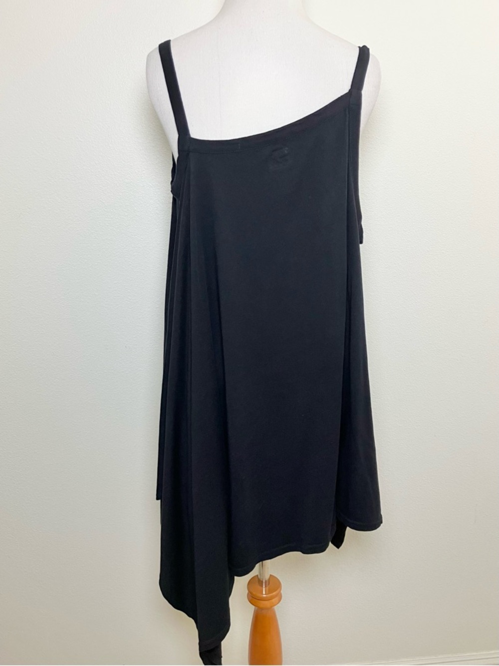 Free est | Asymmetrical Black Dress - Picture 3 of 7